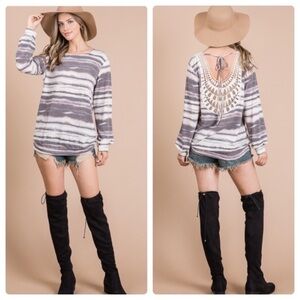 Woman’s Ink stroke, long sleeve lace, back top